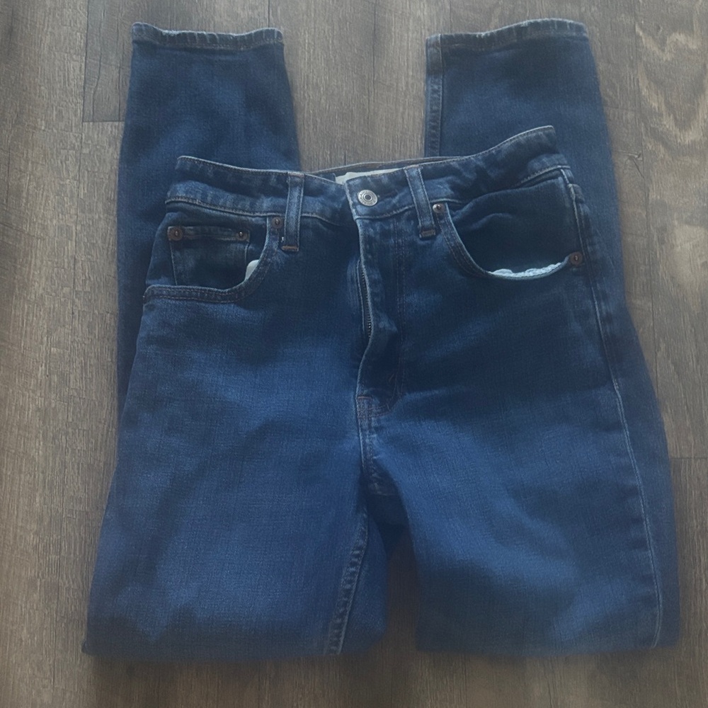 Abercrombie and Fitch Ladies High waist Skinny Jeans